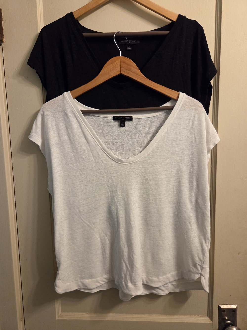 Banana Republic Linen Blend Short Sleeve Cropped Tees BUNDLE OF 2 Sz. L